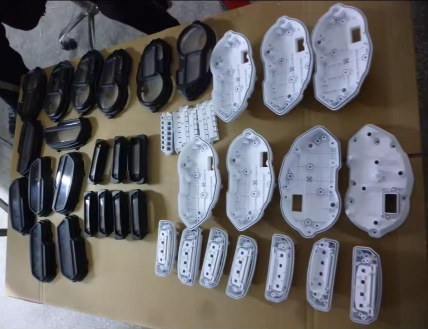 Customized CNC Precision Machined Car Lamp Part Rapid Prototyping