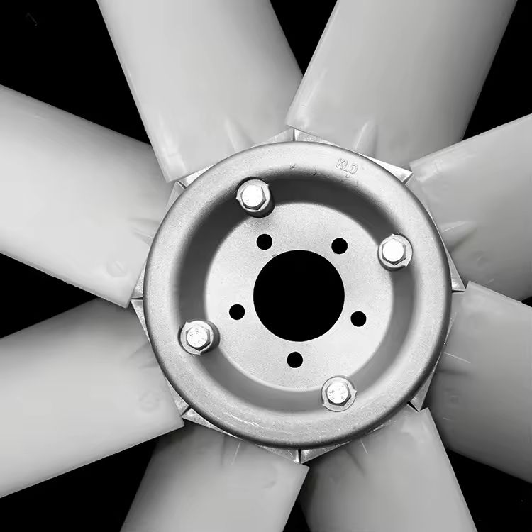 Aube de ventilateur en nylon grade 8 haute performance - Pour moteur de chariot élévateur, roue à aubes axiales, service OEM personnalisé